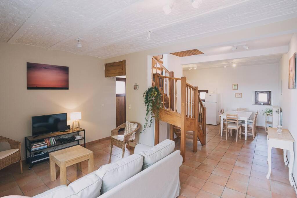 A L'Entree Du Verger - Charmante Maison En Pierres Dinant Kültér fotó